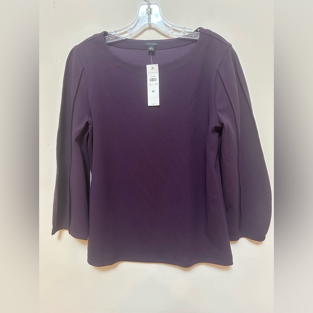 Ann Taylor Plum Blouse Women’s M NWT 3/4 Sleeve Pleated Shoulder Top Work Office